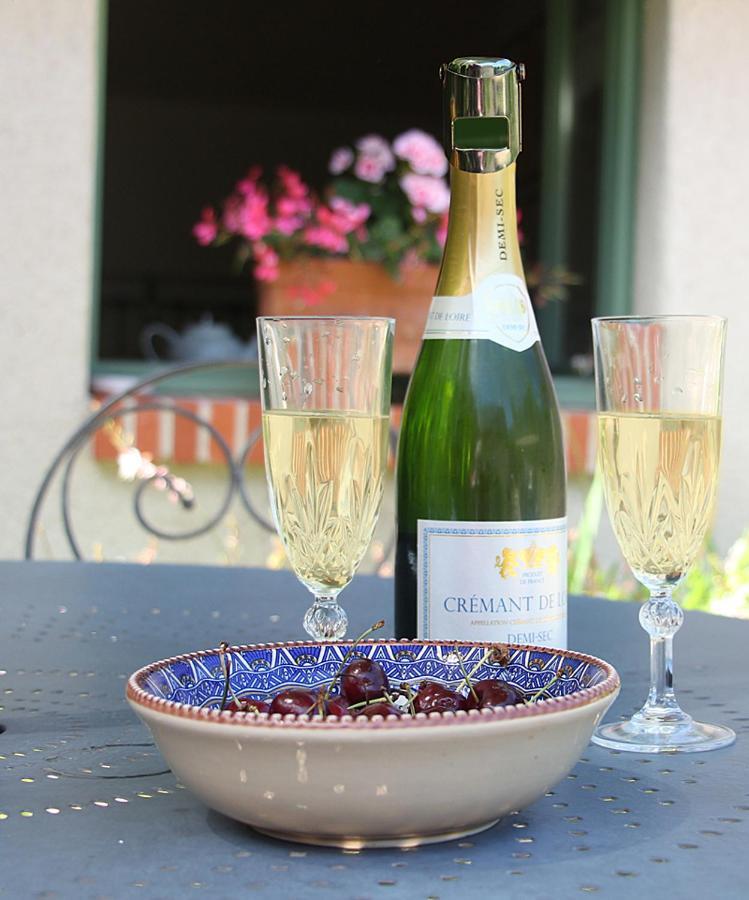 Le Logis Du Pressoir Chambre D'Hotes Bed & Breakfast In Beautiful 18Th Century Estate In The Heart Of The Loire Valley With Heated Pool And Extensive Grounds Bed & Breakfast Les Bois-d'Anjou Dış mekan fotoğraf